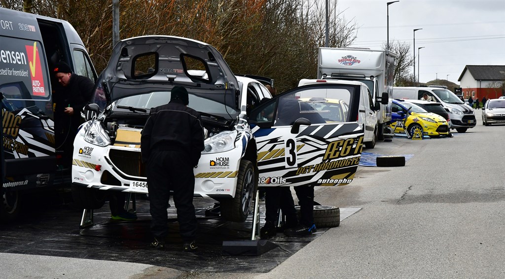 Carsten Jensen og Michael Fasterholdt deltog i en lynhurtig Peugeot 208 R5.